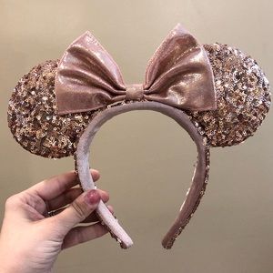 Rose gold Minnie ears AUTHENTIC
